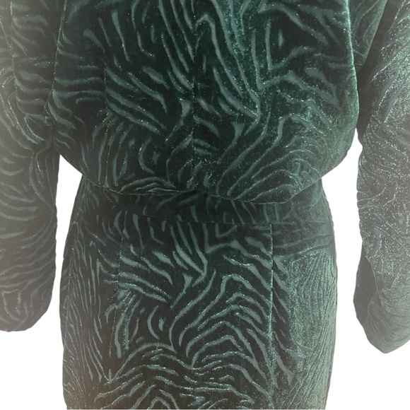 & OTHER STORIES Velvet Wrap Green Mini Dress - Picture 8 of 14